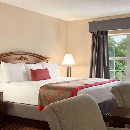 Hotel Ramada By Wyndham Pigeon Forge North Exterior foto