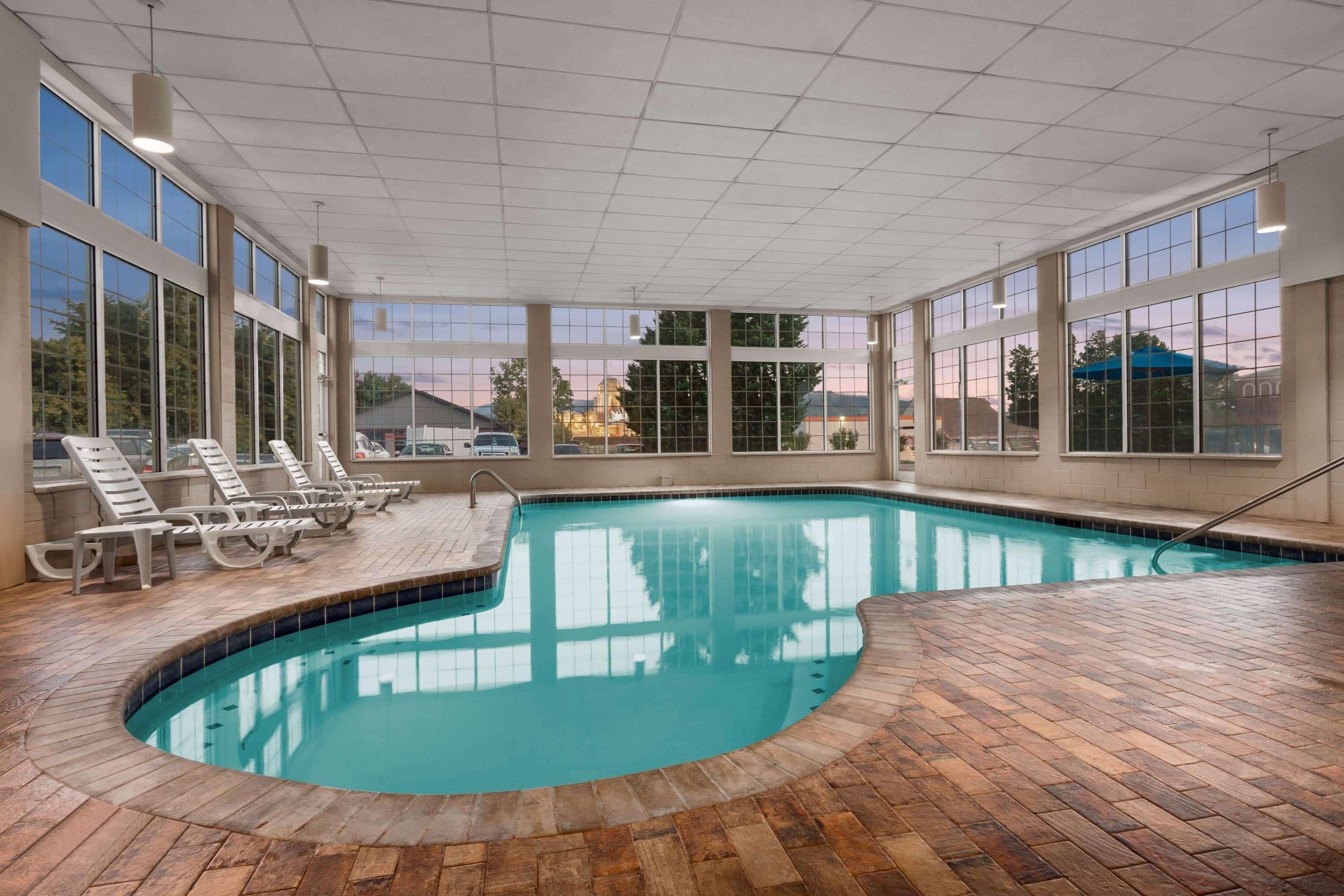 Hotel Ramada By Wyndham Pigeon Forge North Exterior foto